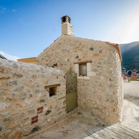 Apartamento Ev Zin Folia Leonídion Exterior foto